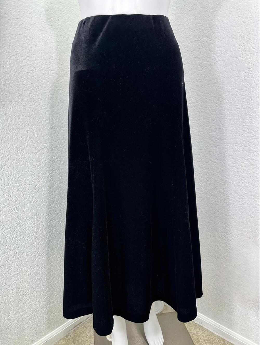 New Women’s L Peter Nygard Black Velvet A-Line Maxi Skirt Stretch Flowy Office